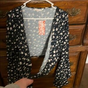 ROMWE Blue and White Crop Top